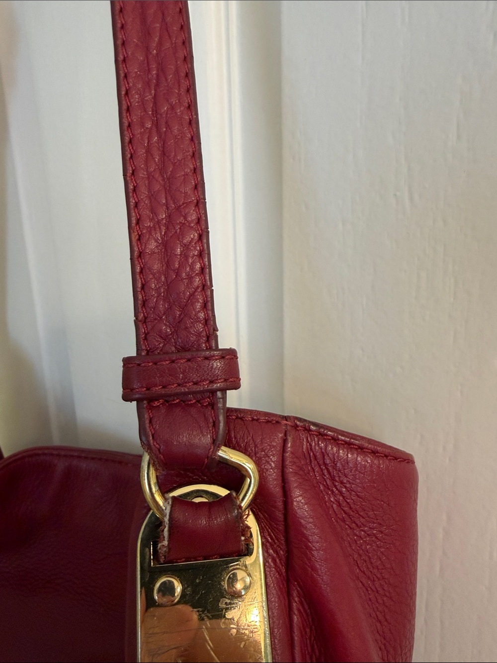 Badgley Mischka Burgundy Leather Shoulder Bag with Gold Accents - Picture 5 of 12